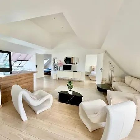 Apartment Penthouse 90m2 Terrace Parking 10m Paris Center *